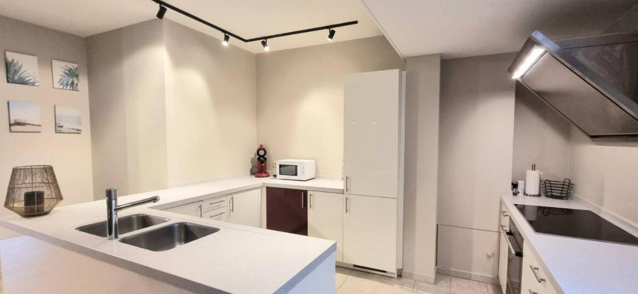 Familie Appartement Hartje Knokke Met Optie Parking Экстерьер фото