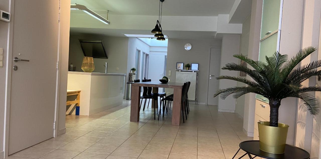 Familie Appartement Hartje Knokke Met Optie Parking Экстерьер фото